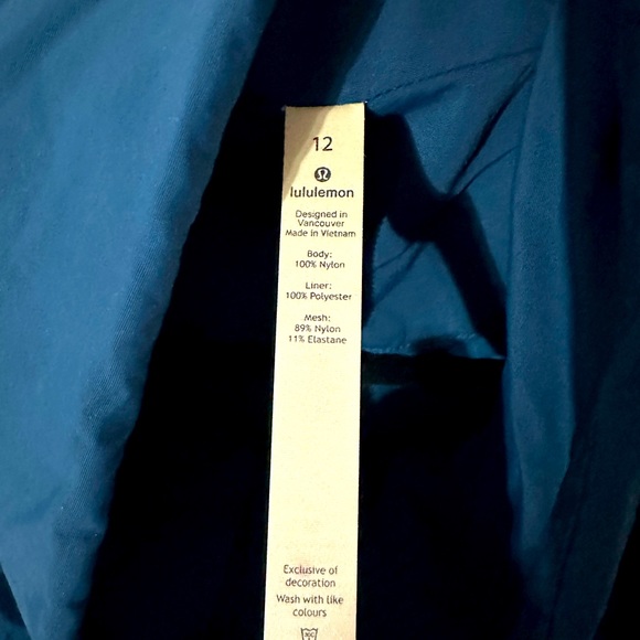 Lululemon Jacket Size 12 - Capture Blue - Picture 3 of 3